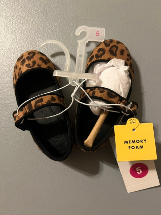 Accessories - Leopard Print Memory Foam Flats Size 5